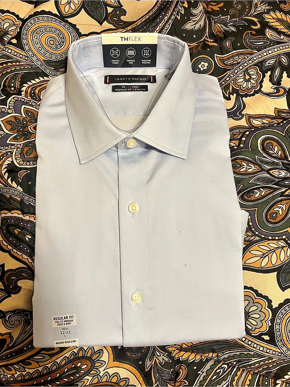 Tommy Hilfiger Dress Shirt Light BlueSize 16.5 / 34 NWT